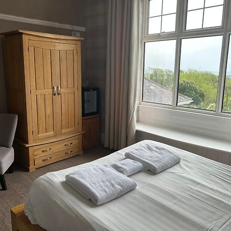 Broadway House Bed & Breakfast Лаарн Екстериор снимка