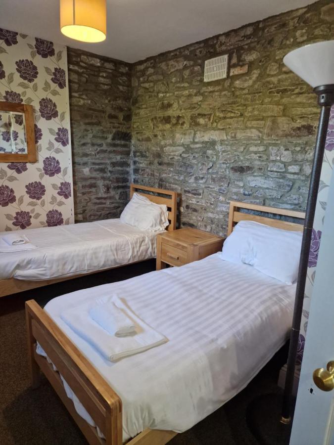 Broadway House Bed & Breakfast Лаарн Екстериор снимка